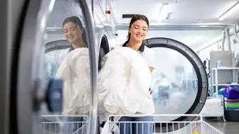 Absentee Card Laundromat With Super Low Rent & Fixed Water For Sale