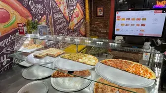 Pizzeria in Lower East Side with $2700 Rent