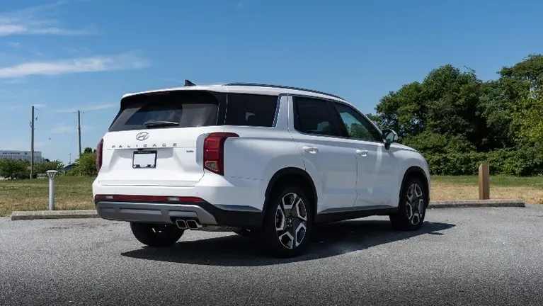 Hyundai Palisade White 2023