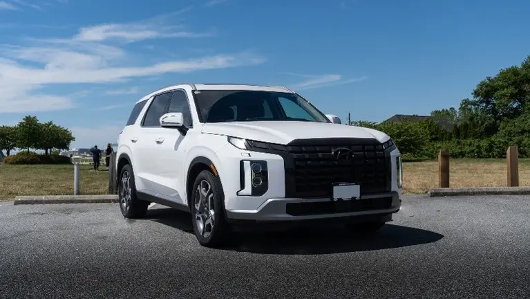 Hyundai Palisade White 2023
