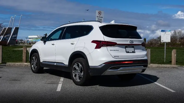Hyundai Santa Fe White 2021