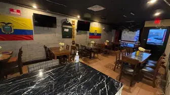 Established Bar for Sale in Queens – Late Hours, Outdoor Space & Basem