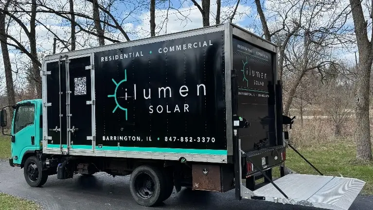 18ft Box Truck Included 