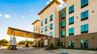 Branded Hotel for Sale –  Houston, TX