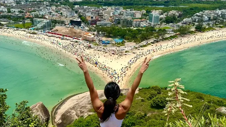 Hike & Surf day in Rio de Janeiro