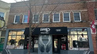 Established State Street Bar & Restaurant For Sale