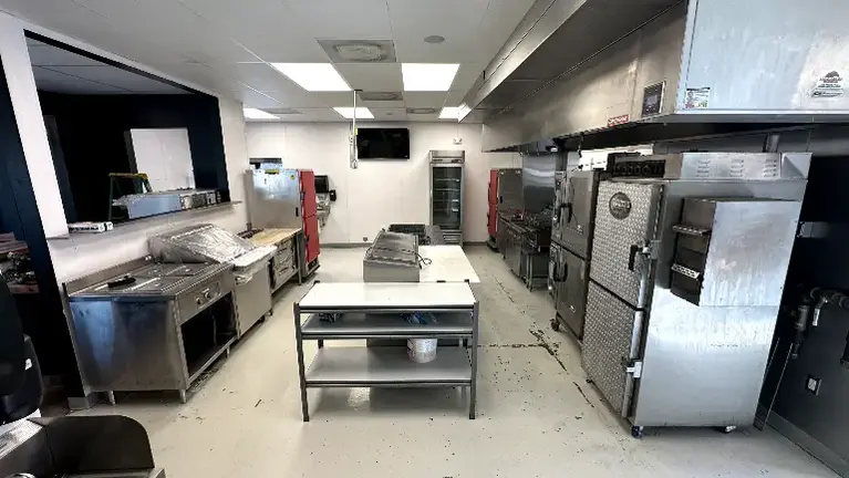 well equipped kitchen 