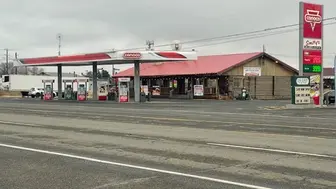 Conoco Station w/ Expansion Opportunity