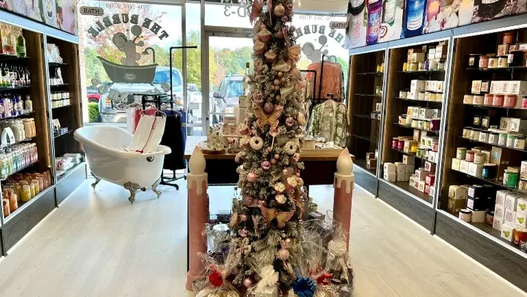 From creamy goat milk soaps and whipped sugar scrubs to candles, gift bundles, and seasonal scents, everything we offer is thoughtfully chosen to make bath tim From creamy goat milk soaps and whipped sugar scrubs to candles, gift bundles, and seasonal scents, everything we offer is thoughtfully chosen to make bath tim