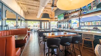 TurnKey Beachside Restaurant & Bar | 14% CAP Rate