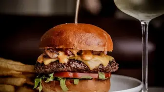 Upscale Bistro, Beer & Wine, outdoor seating, Great Location