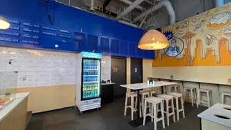 Denny Triangle Contemporary Café – Ventless Type I Hood