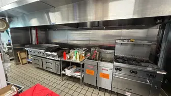 Well-Known Restaurant for Sale – Fully Equipped & Operating