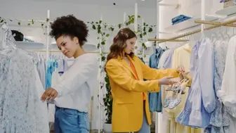 Women's Fashion eCom Brand | 60% Repeat Orders | 320K Monthly Visitors