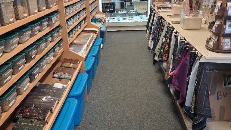 Nearly 100 bulk hers and teas and tools for your trade Nearly 100 bulk hers and teas and tools for your trade