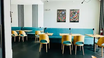 Downtown Miami – Prime Corner Restaurant for Sale, Turnkey Opportunity