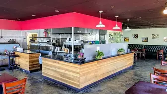 Casual Thai restaurant on Ventura Blvd in Encino