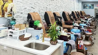 Turn Key High-End Nail Salon [24 yrs]