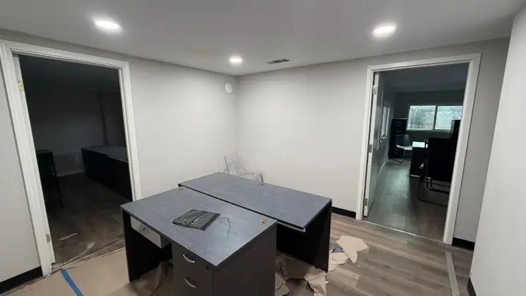 Additional office areas for lease