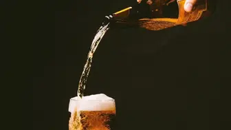 Mill Creek / Bothell Tap / Tasting Room with beer garden