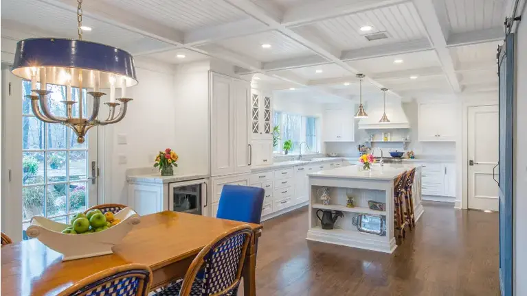 Custom Modern Designs