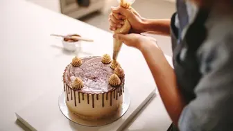 Wholesale & Retail Bakery w/ 30+ Year Reputation