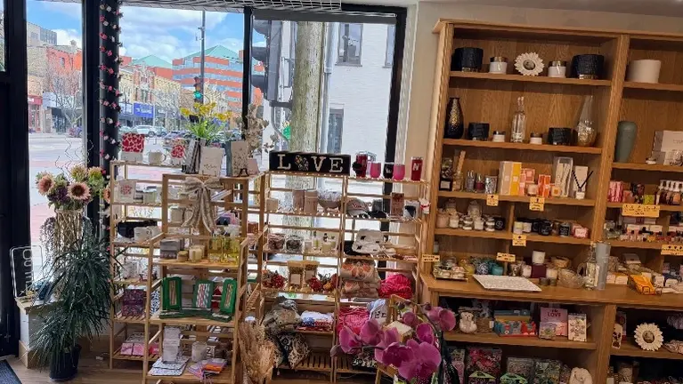 Seasonal and occasional items