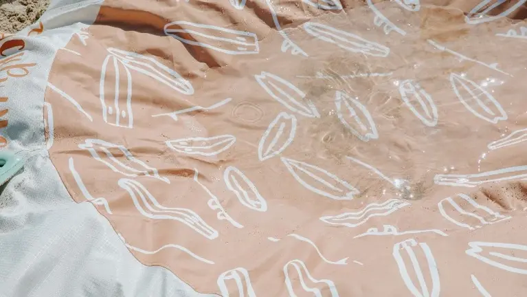 Non-slip material keeps toddlers from slipping and falling while playing