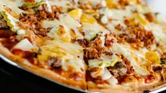 HSC Popular Thin Crust Pizza Spot – Takeout & Delivery Focused