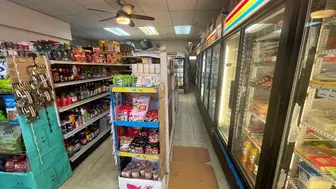 C-store For sale with beer and Wine Licenses