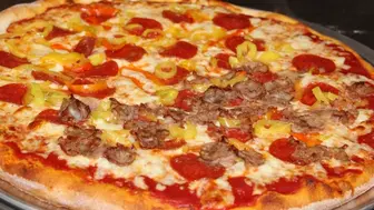 Well-Known Local Pizzeria – Absentee Run – Strong Sales