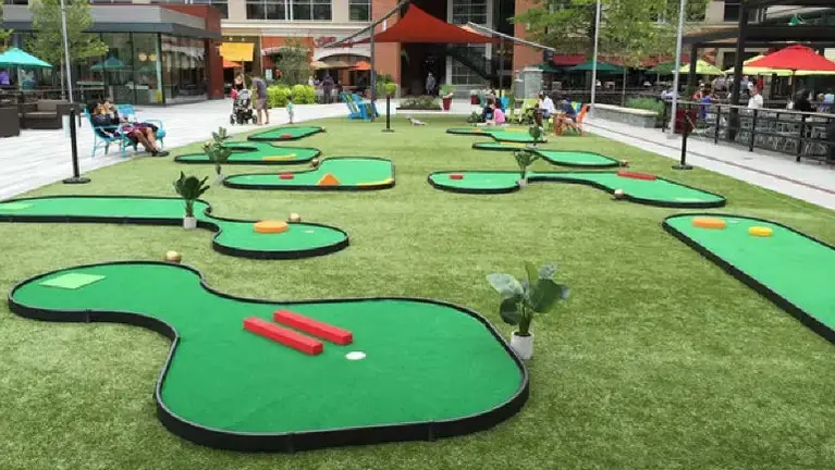 9-Hole Mini Gol Setup