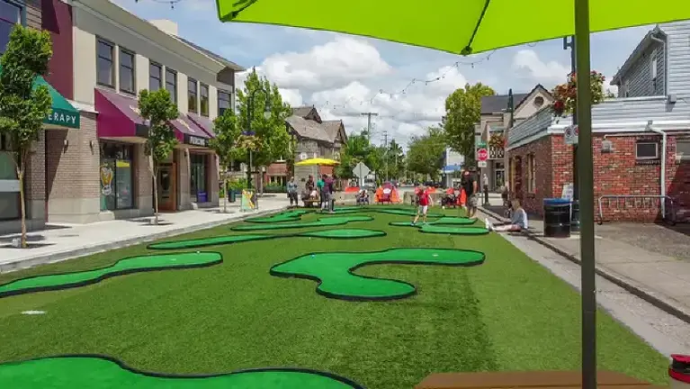 9-Hole Mini Gol Setup