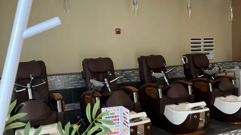 4 pedicure chairs 4 pedicure chairs