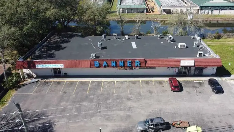 Laundry and Store Laundry and Store