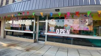 Season-Ready Ice Cream Shop - Low $1,850 Rent - Hancock, MD
