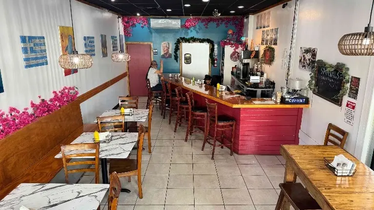 38-40 seats 38-40 seats