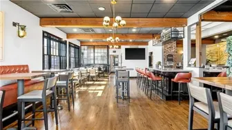 Cocktail/Restaurant - Prime Location Nassau County – NET $1.4mm