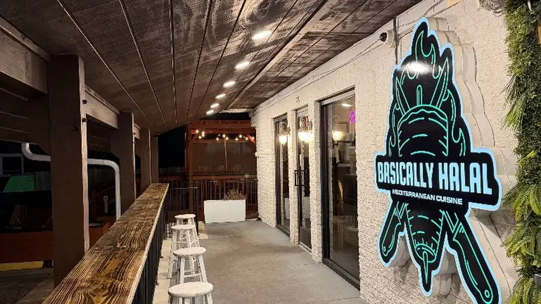 Storefront with Large Overhang & Seating