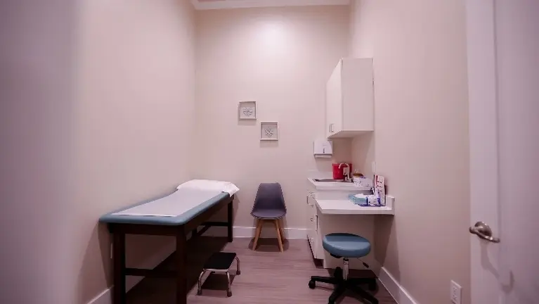Exam Room with Classic Exam Table