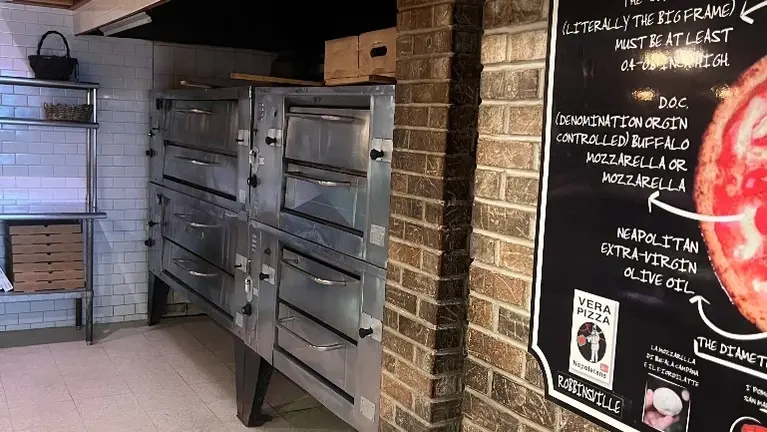 Wood Stove and Pizza Oven 