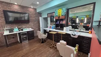 Unbeatable SunDial Location Blow Bar – Huge Growth Potential