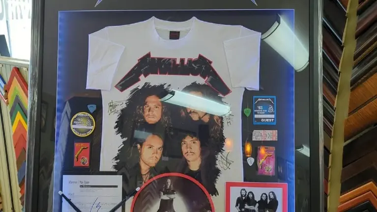 Light The Dispastom cut and Metal Matting