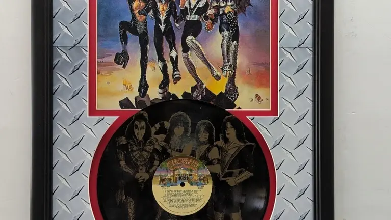 Metal matting for a heavy metal band