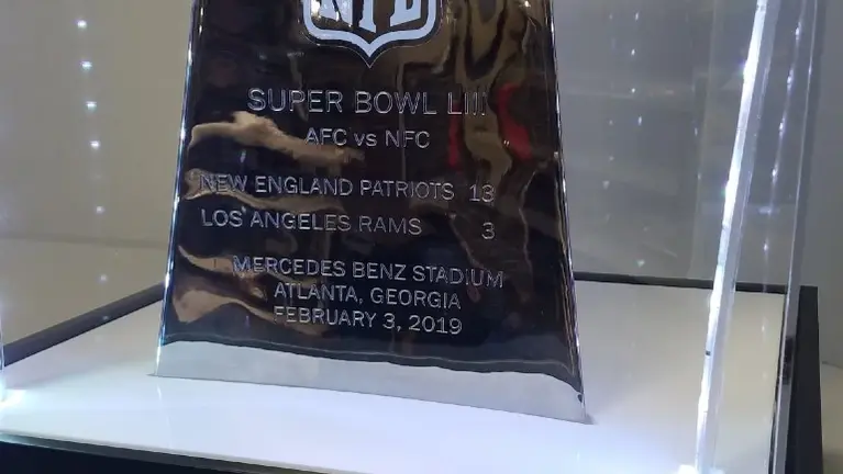 Brady's Lombardi Trophy