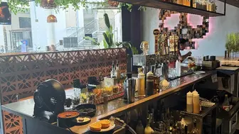 Excelent Location Restaurant with ABC Licence - Ready to Operate