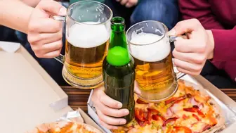 $200,000+ net income, Liquor store and Pizza