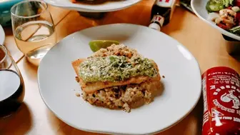 Popular Modern American Gastropub-Style Restaurant & Bar w/Gaming!