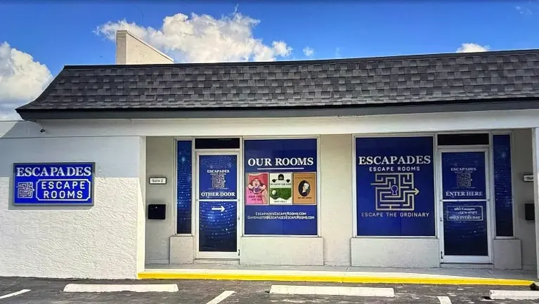 End Location Visible from Main Road End Location Visible from Main Road