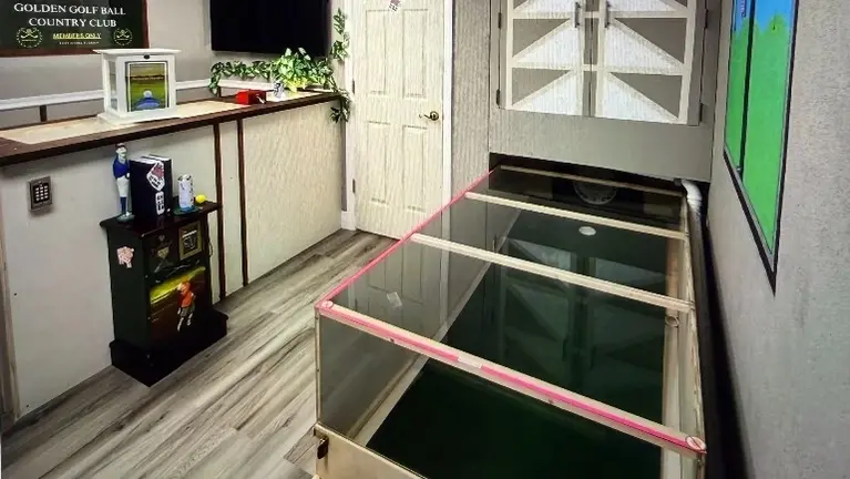 The Country Club Caper with 8 foot putt-putt to FINISH The Country Club Caper with 8 foot putt-putt to FINISH